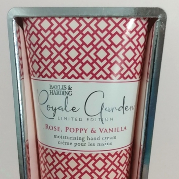 BAYLIS & HARDING ROYALE GARDEN LIMITED EDITION HAND CREAM LOTION 3-PC SET NWT - Picture 3 of 9